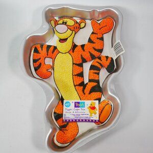 Vintage Wilton Walt Disney Winnie The Pooh Tigger Cake Pan Mold 2105-3001